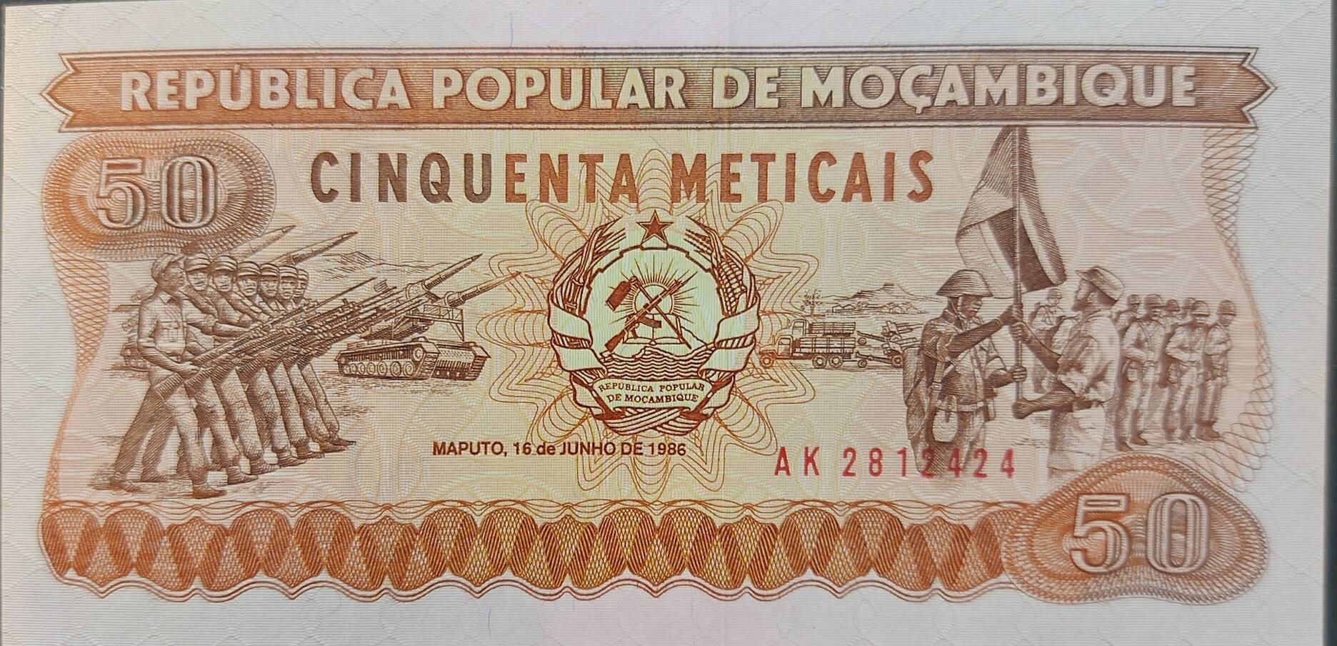 MOZAMBIQUE 50 Meticais Banknote; P -129b; UNCIRCULATED; 1986; Features a Flag ceremony