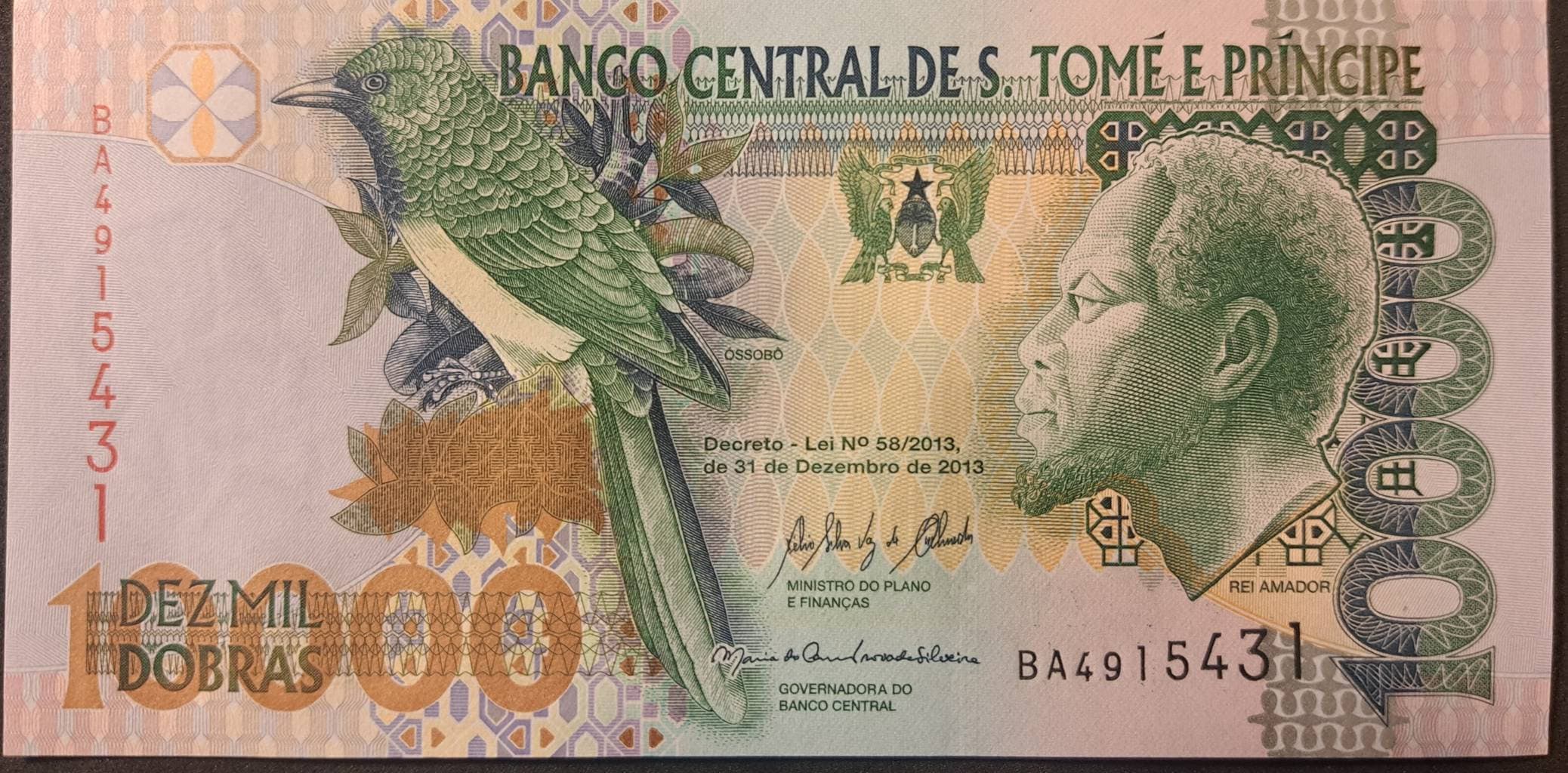 Saint Thomas & Prince 10000 Dobras, P66d; Uncirculated, 2013; Features an Emerald Cuckoo