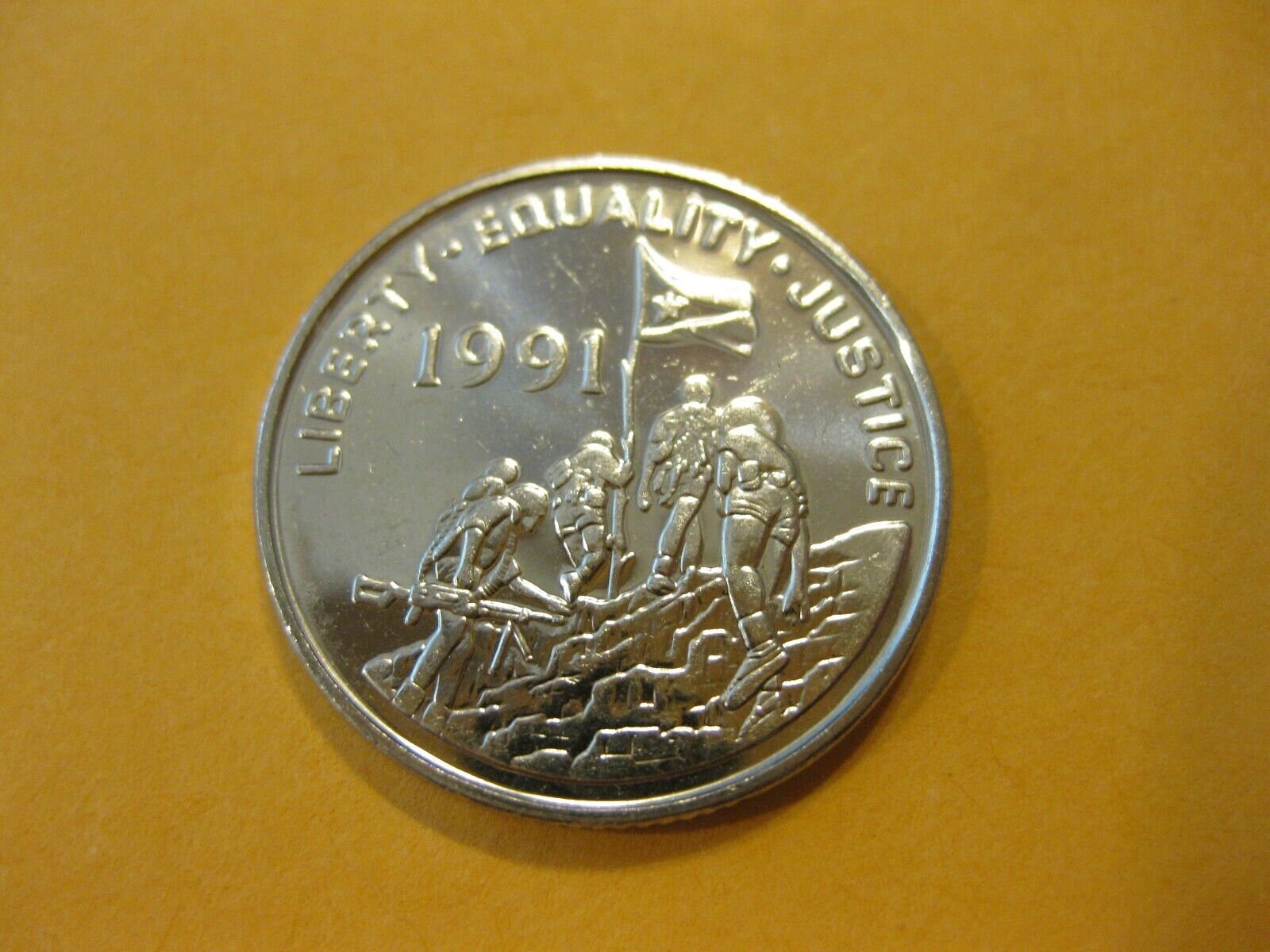 ERITREA 25 Cents Coin; UNCIRCULATED, 1997; KM46; features Grevy's Zebra and Independence Soldiers