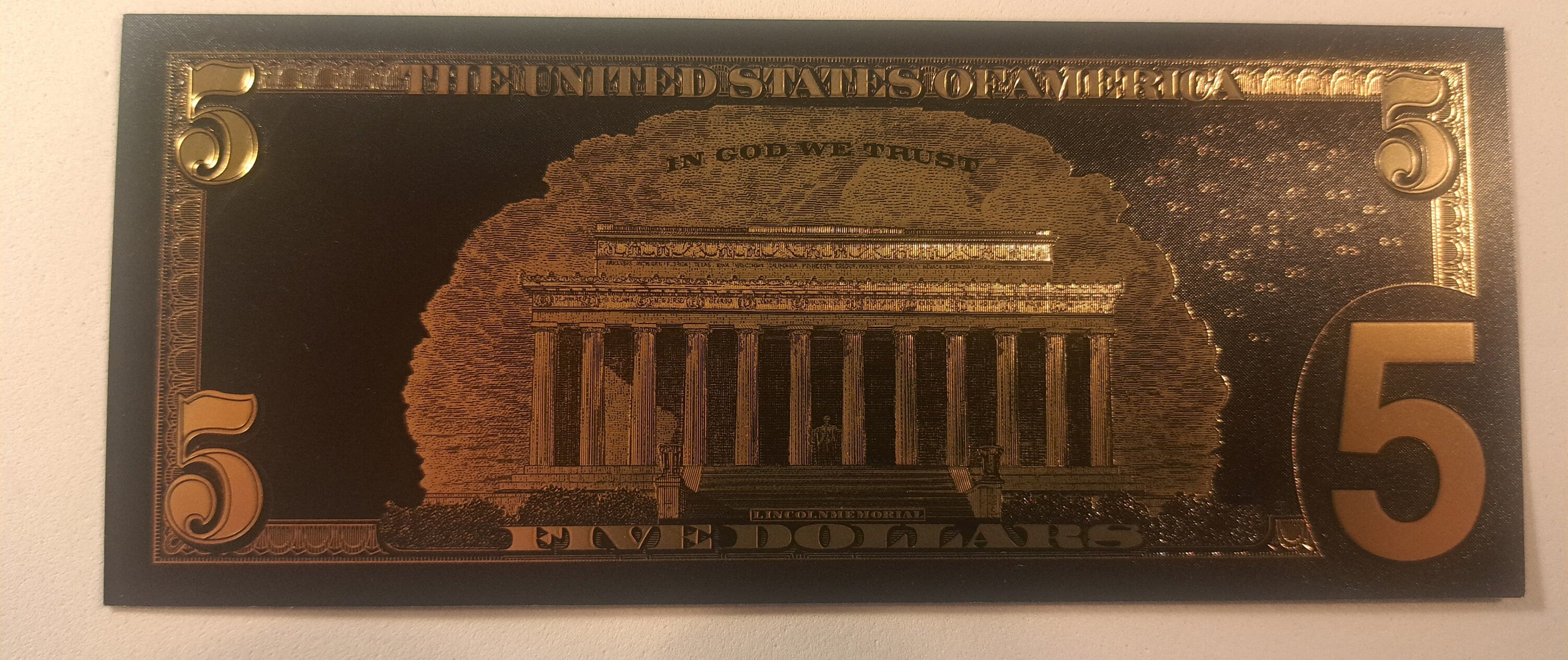USA 5 Dollar Black .9999 GOLD FOIL Note from 2009 Series; Beautiful collector piece and design