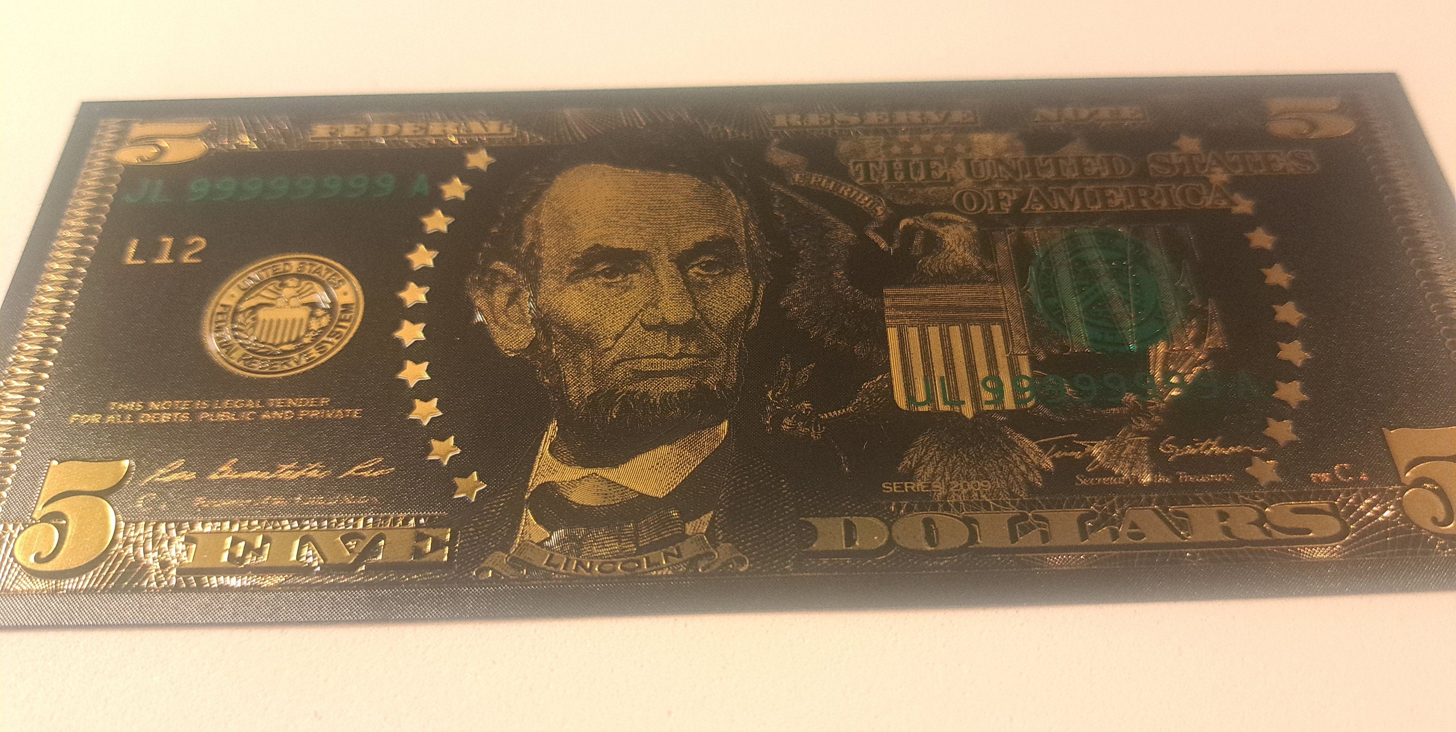 USA 5 Dollar Black .9999 GOLD FOIL Note from 2009 Series; Beautiful collector piece and design