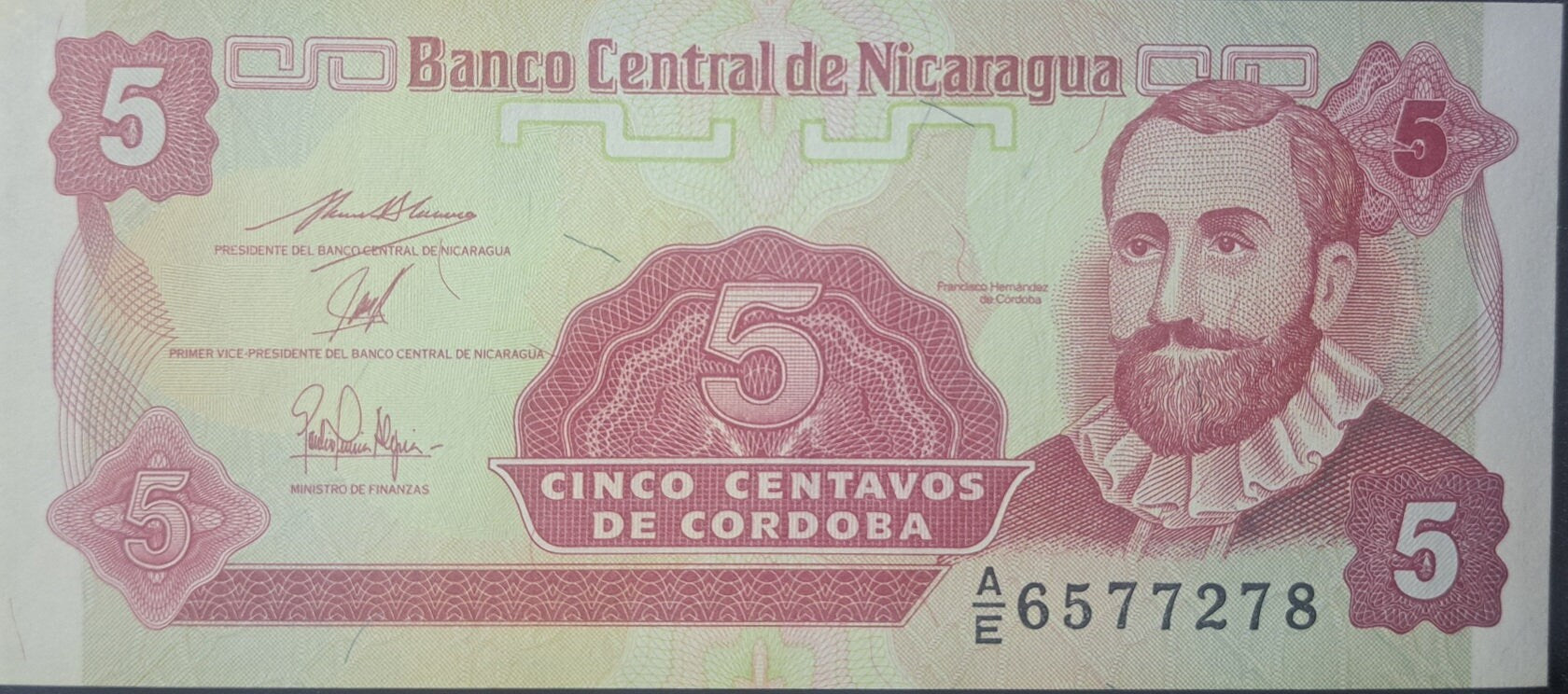NICARAGUA 5 Centavos, P-168; UNCIRCULATED, 1991; features flowers and Arms symbol