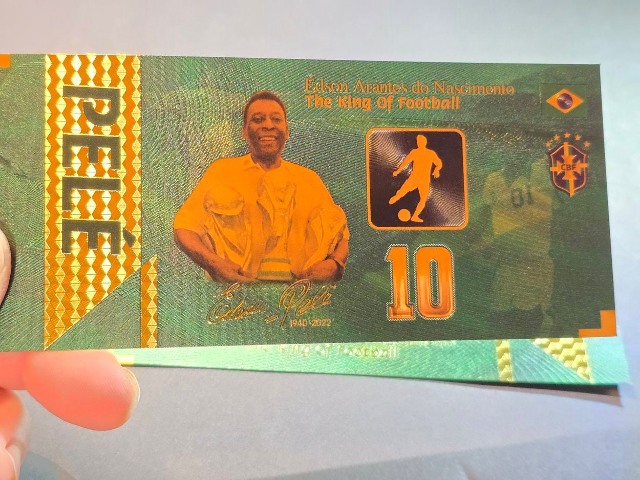 PELE With 3 World Cup Trophies; The "King Of Football"; .9999 GOLD FOIL Note; Fan Collectible;Colorful; Comes in a Collector Display holder