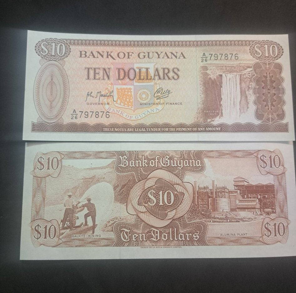 Guyana 10 Dollars, P-23f, UNCIRCULATED, 1992; features the Kaietear Waterfalls