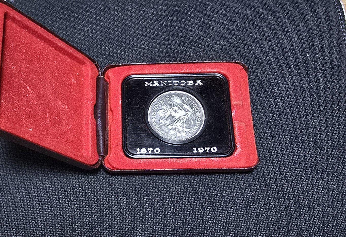 1970 Canada CASED Nickel Dollar, Manitoba Centenary, Features Queen Elizabeth II