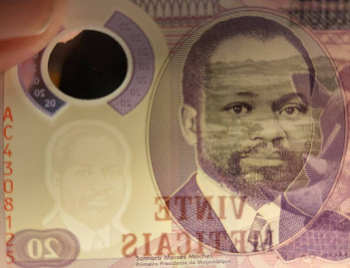 MOZAMBIQUE 20 Meticais; P -149b; Crisp UNC; 2017; POLYMER; Features a Rhinoceros
