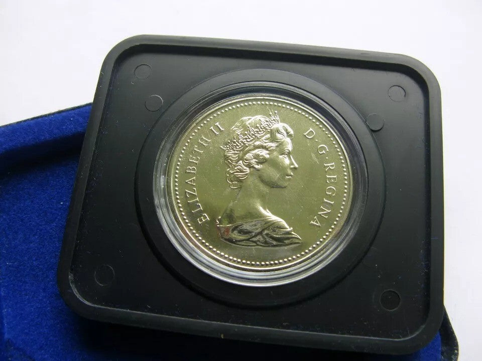 1976 Canada CASED Nickel Dollar, Voyageur Dollar, Features Queen Elizabeth II