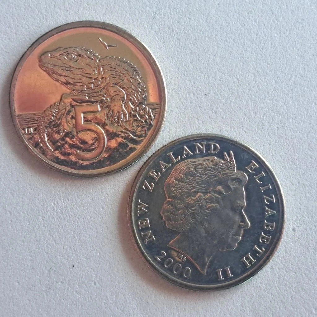New Zealand 5 Cents Coin; BU from 2000; KM-116; features QE II and a Tuatara 🍁