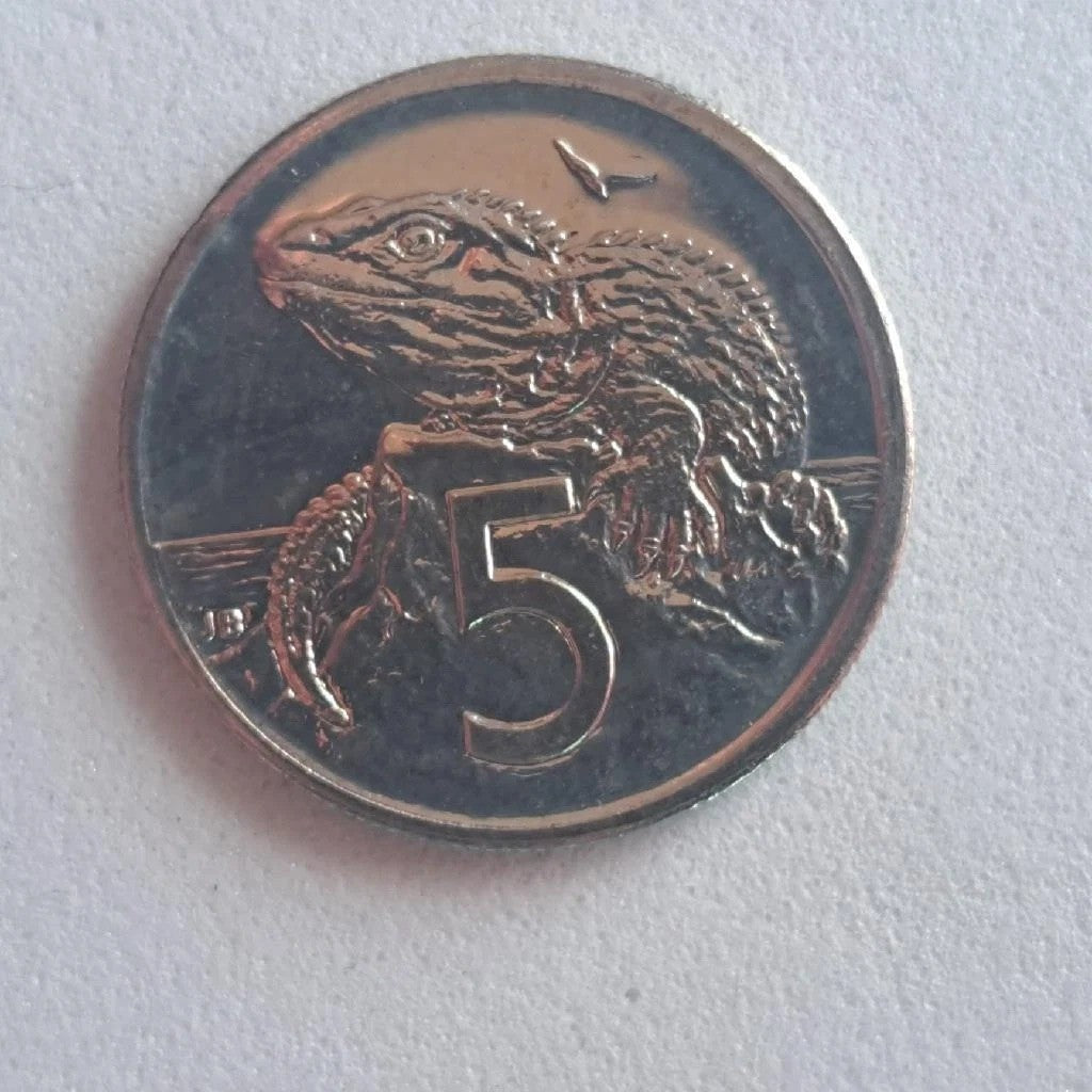New Zealand 5 Cents Coin; BU from 2000; KM-116; features QE II and a Tuatara 🍁