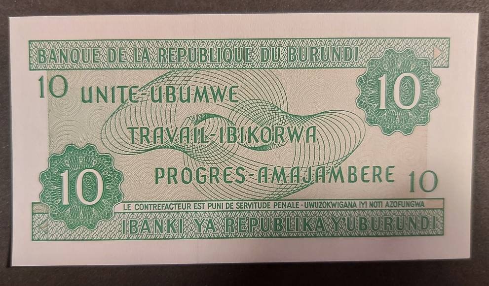 Burundi 10 Francs Banknote; P - 33e from 2007; Uncirculated; SIGNATURE VARIETY