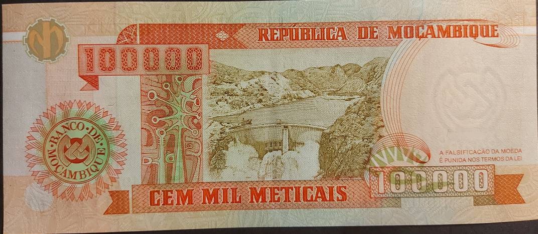 MOZAMBIQUE 100000 Meticais; P139; UNCIRCULATED; 1993; Hydroelectric Dam