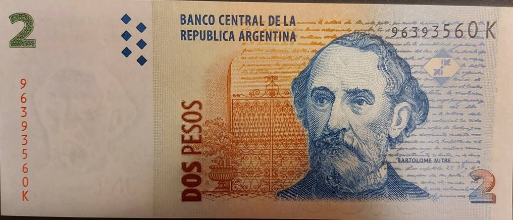 Argentina 2 Pesos, P-352, Series K; Signature variety; 2002, UNCIRCULATED; Features Mitre Museum
