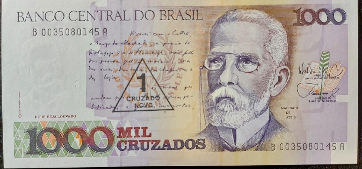BRAZIL 1 Cruzado Novo Banknote; P-216; Uncirculated from 1989; features Rio street scene