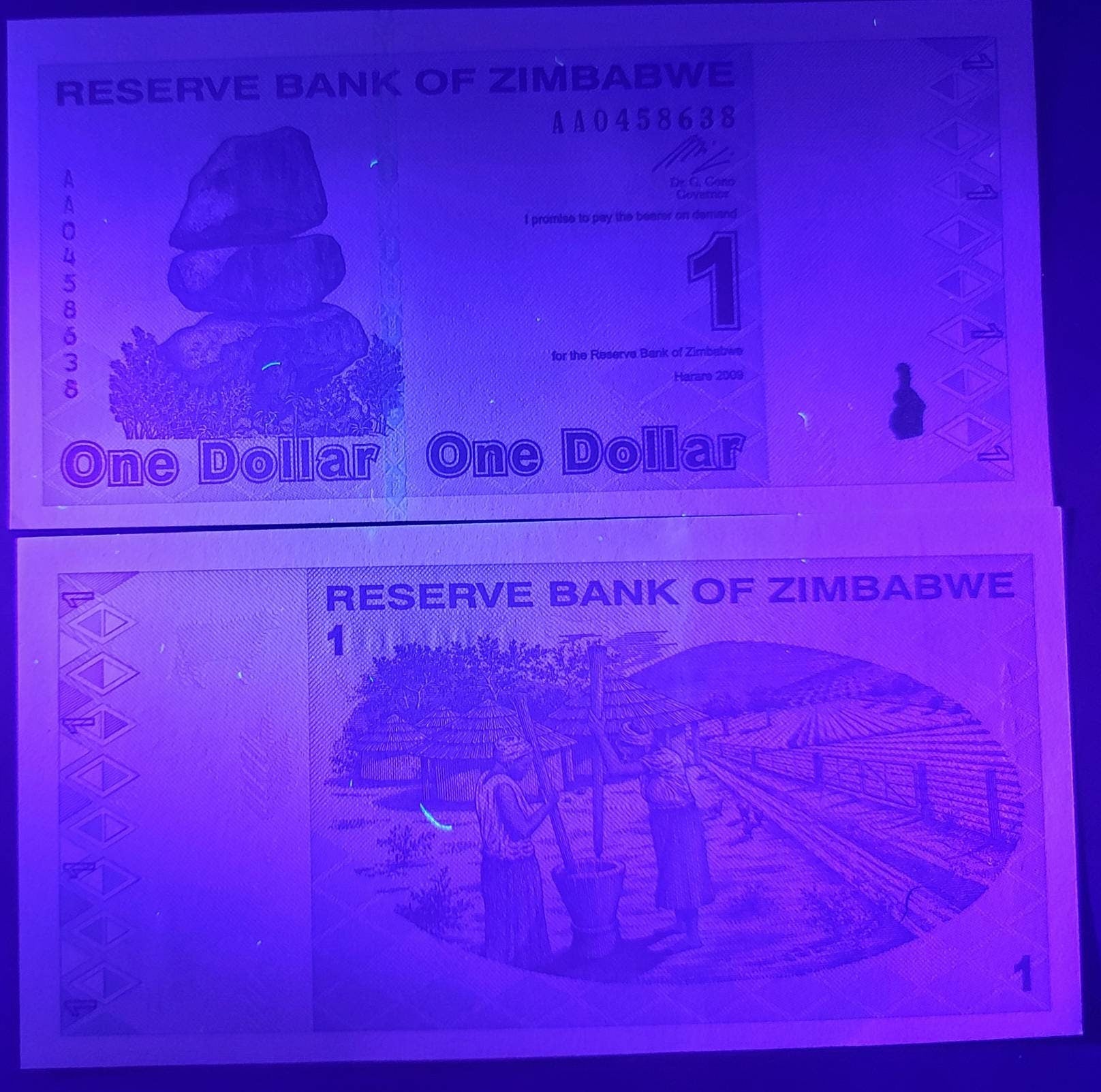 ZIMBABWE 1 Dollar, UNCIRCULATED; P-92 from 2009; featuring the Chiremba Balancing Rock and Women working