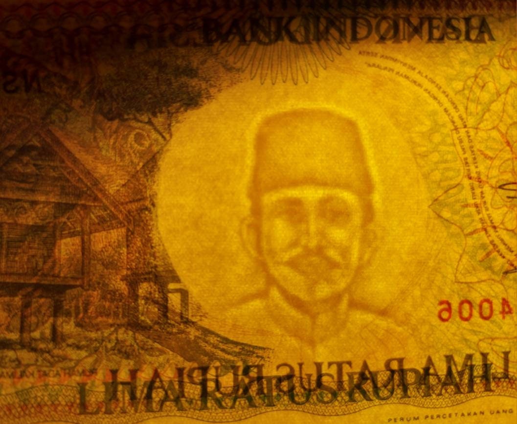 INDONESIA 500 Rupiah, P- 128h; UNCIRCULATED, 1999; features an Orangutan; Native Huts at back