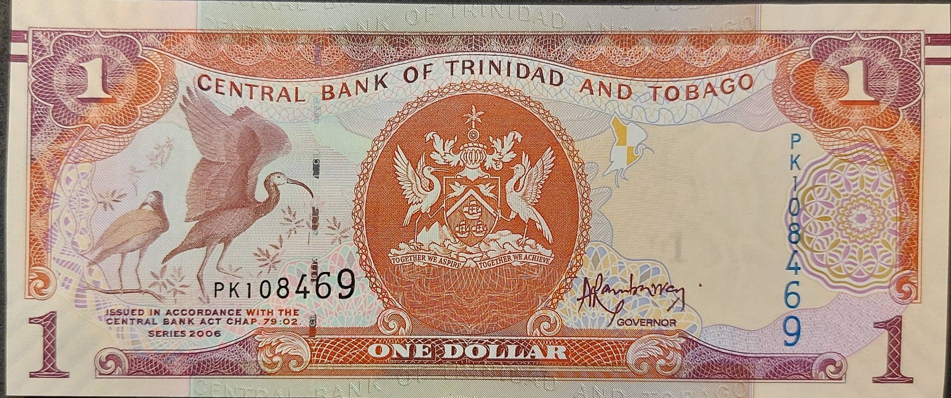 TRINIDAD & TOBAGGO 1 Dollar Banknote; P -46Aa, UNCIRCULATED from 2006; Featuring Scarlet Ibis