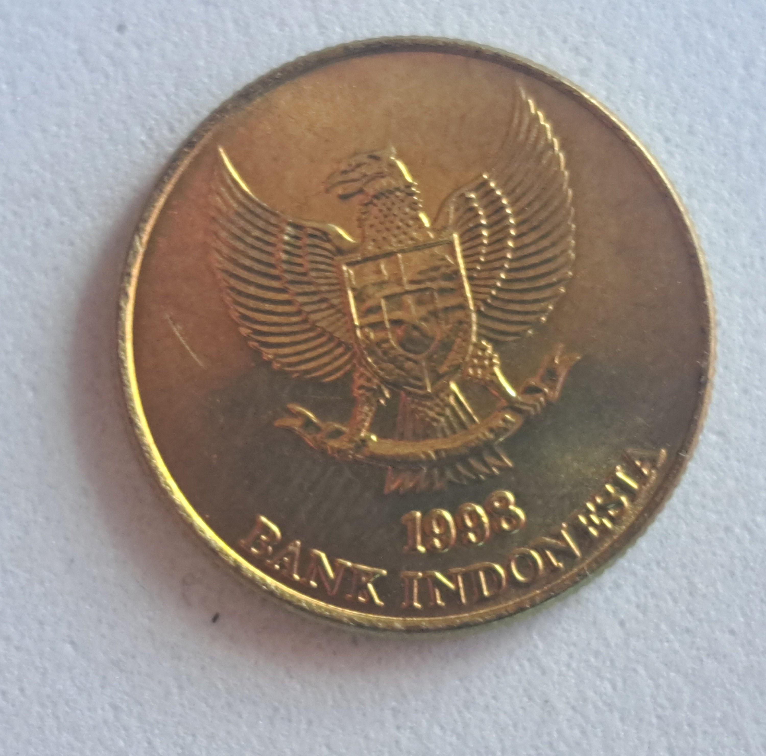 INDONESIA 50 Rupiah Coin; BU from 1998; KM52; features the Komodo Dragon