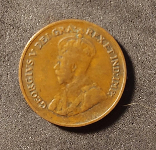 1933 CANADIAN PENNY; One Cent Coin; King George V; Copper Penny