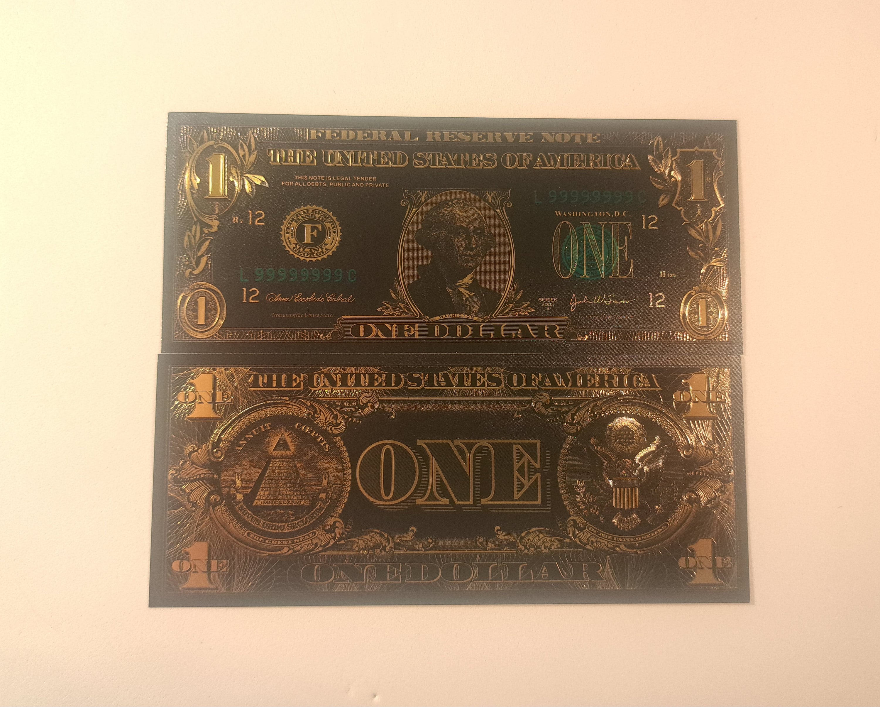 USA 1 Dollar Black .9999 GOLD FOIL Note from 2003 Series; Beautiful collector piece and design