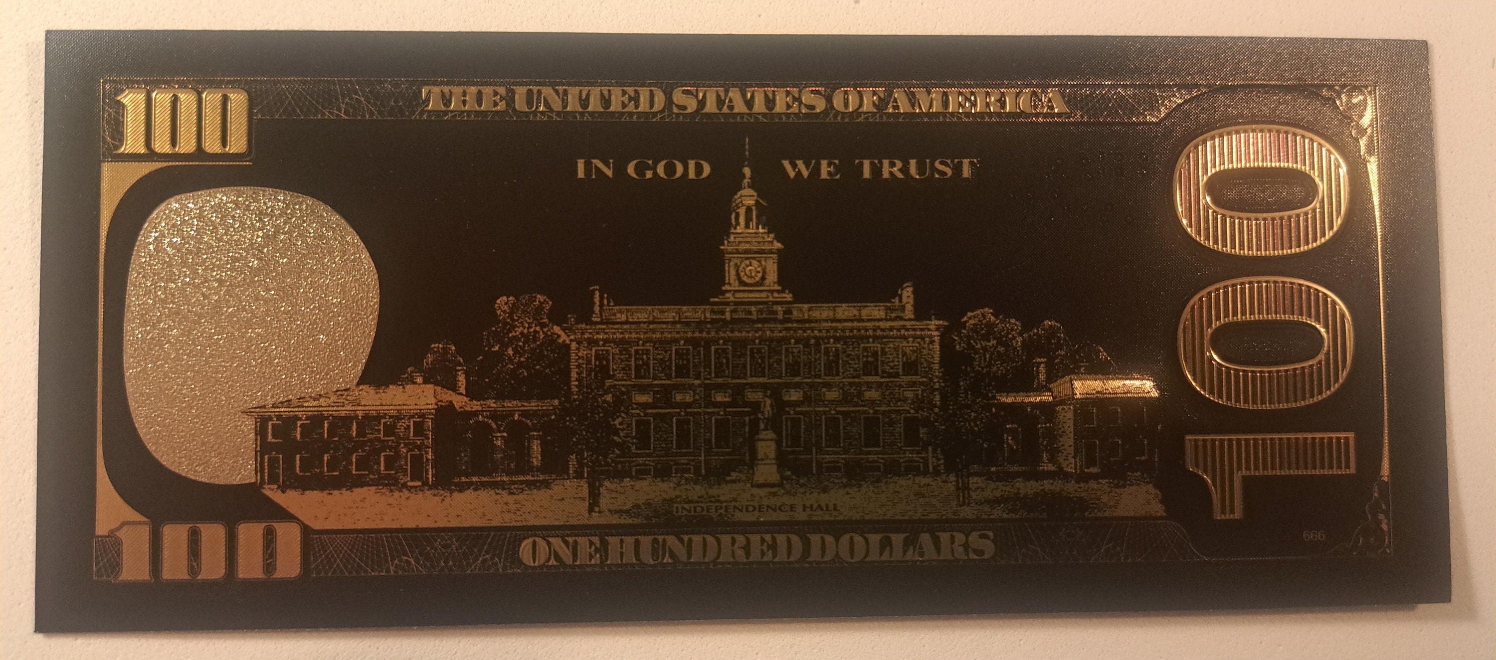 USA 100 Dollar Black .9999 GOLD FOIL Note from 2009 Series; Beautiful collector piece and design