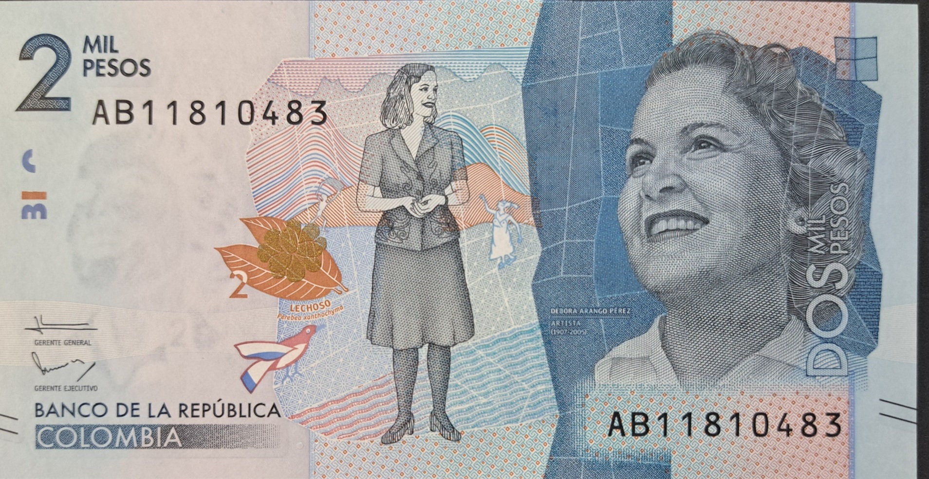 COLOMBIA 2000 Pesos P- 458a UNCIRCULATED from 2015; features birds; Debora Cristales