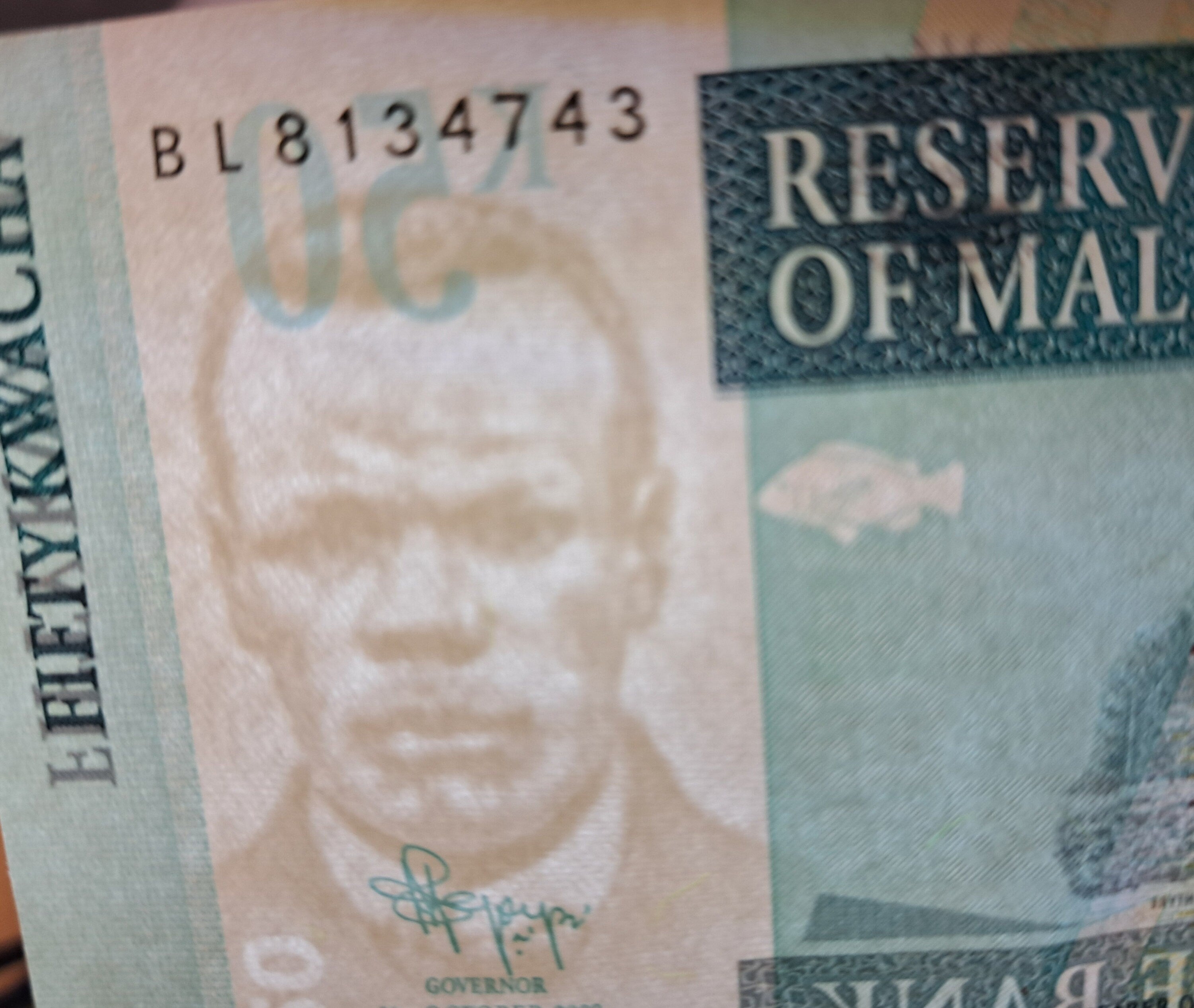 MALAWI 50 Kwacha, P-53d; UNCIRCULATED, 2009; features Independence Arch