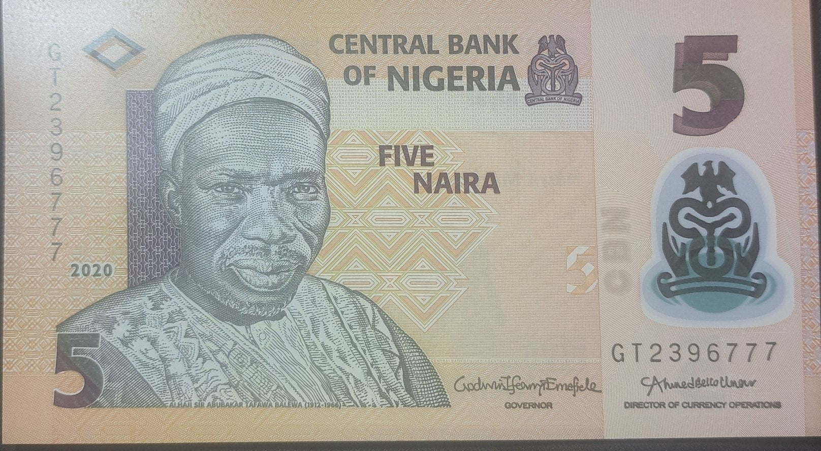 NIGERIA 5 Naira banknote, P-38l, UNCIRCULATED; 2020; features Drum players