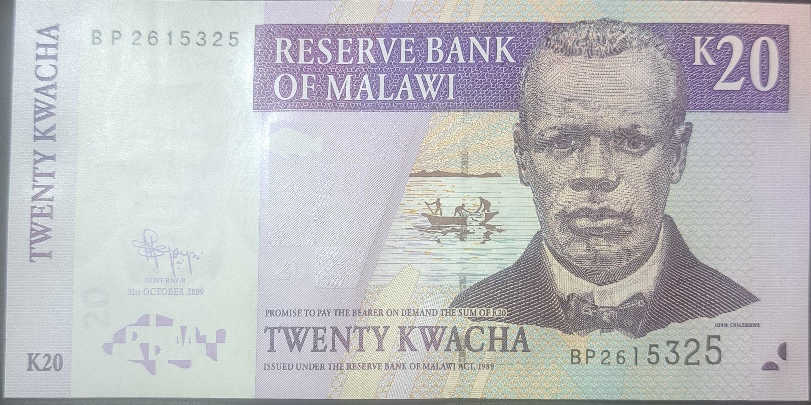 MALAWI 20 Kwacha banknote, P-52d, UNCIRCULATED; 2009, features FISH and Tea Plantation