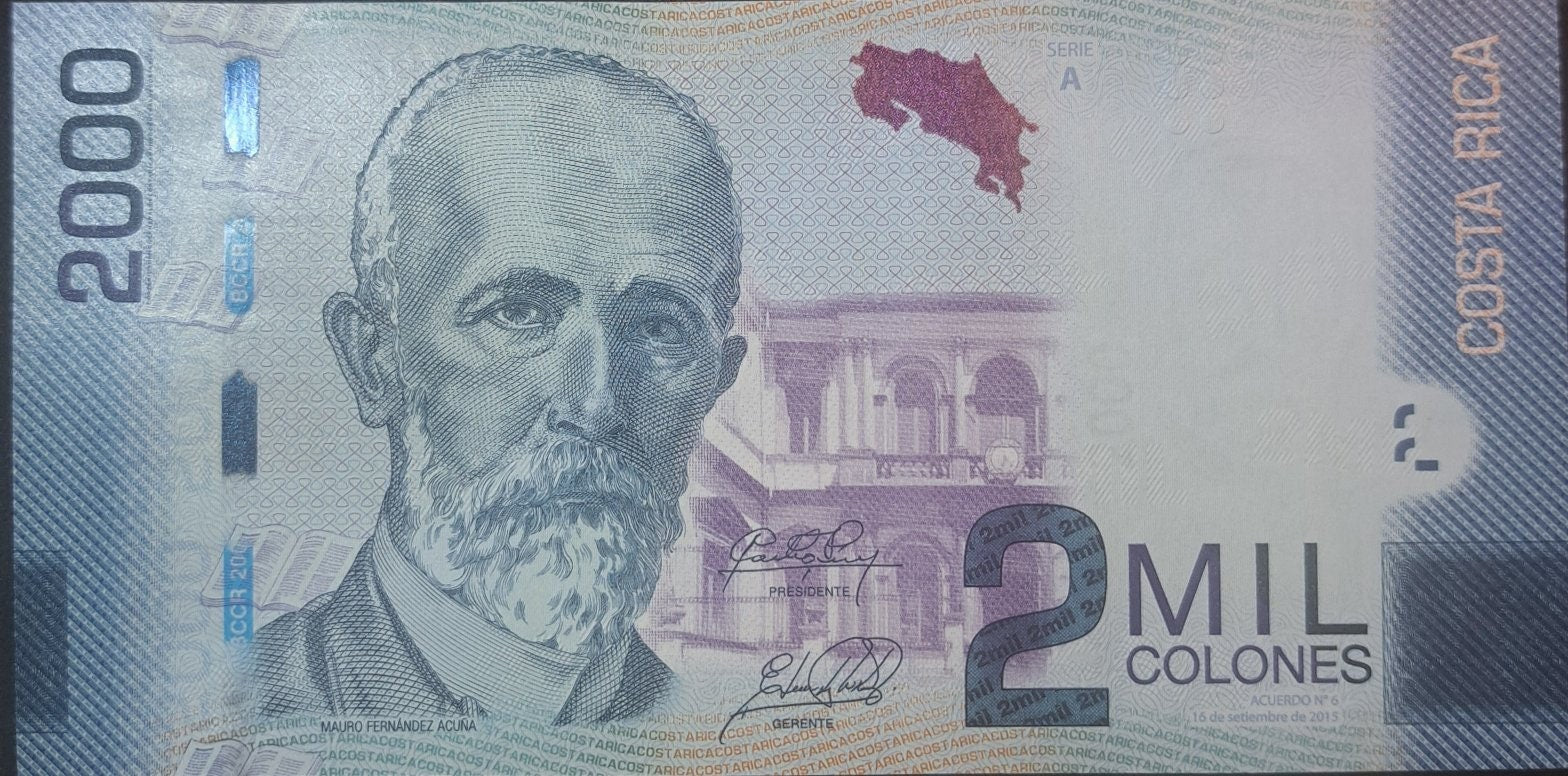 COSTA RICA 2000 Colones, P275c, UNCIRCULATED from 2015, features a Bull Shark