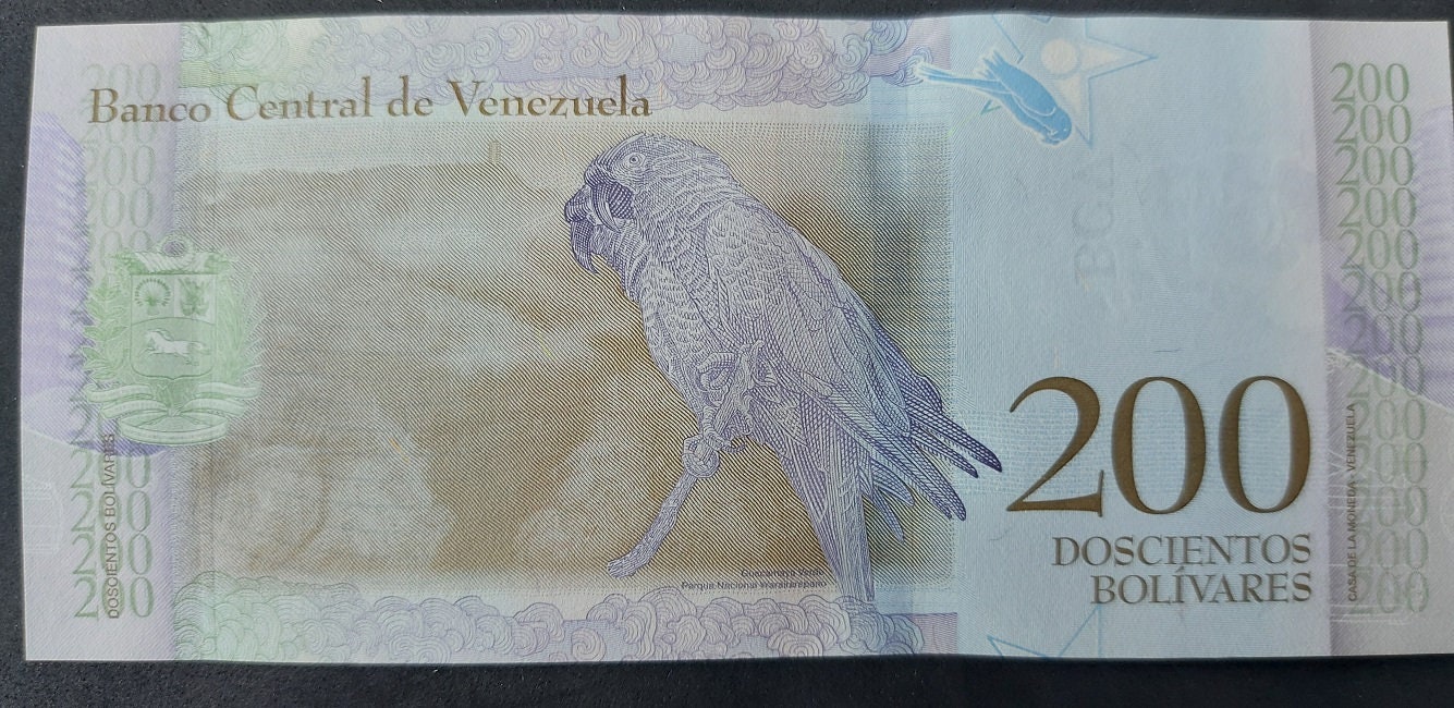 VENEZUELA Animal Set, 8 Collector Notes, 2 to 500 Bolivares Soberano; Bilateral design ~ Animal Set