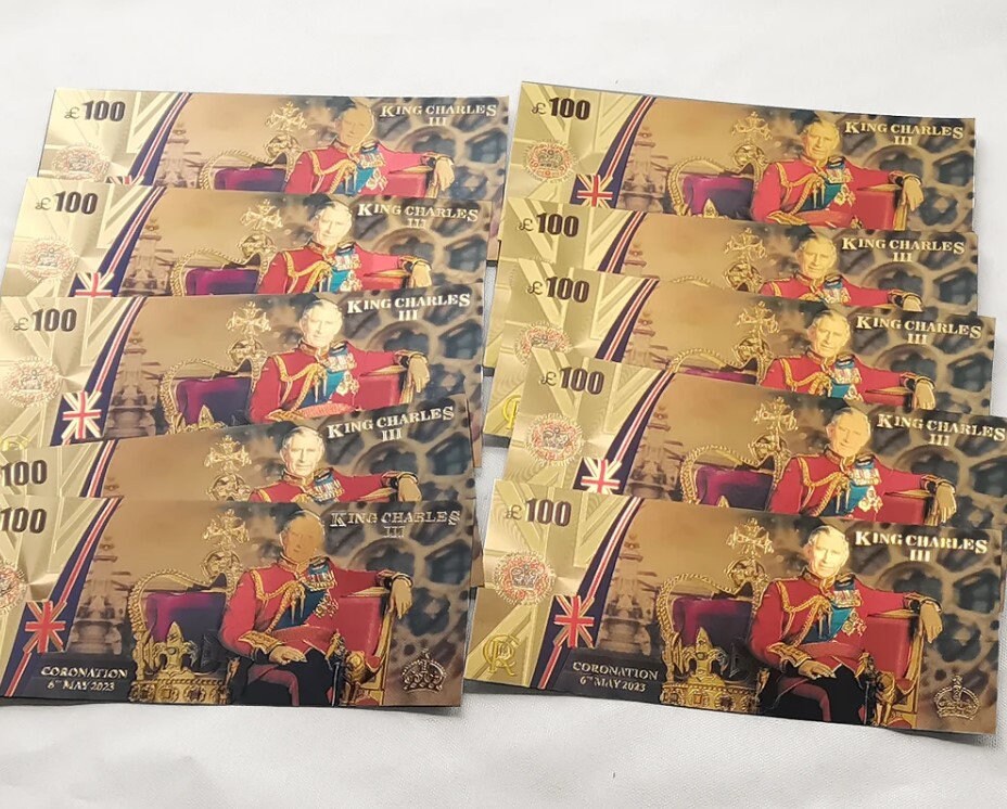 ENGLAND KiNG CHARlES III 100 Pounds Coronation Commemorative Fantasy .9999 GOLD Foil Note; Comes shipped in Collector display holder