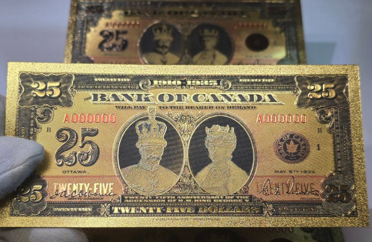 1935 CANADA King George V and Queen Mary 25 Dollar FANTASY .9999 GOLD Foil Note; Windsor Castle, Comes shipped in Collector display holder