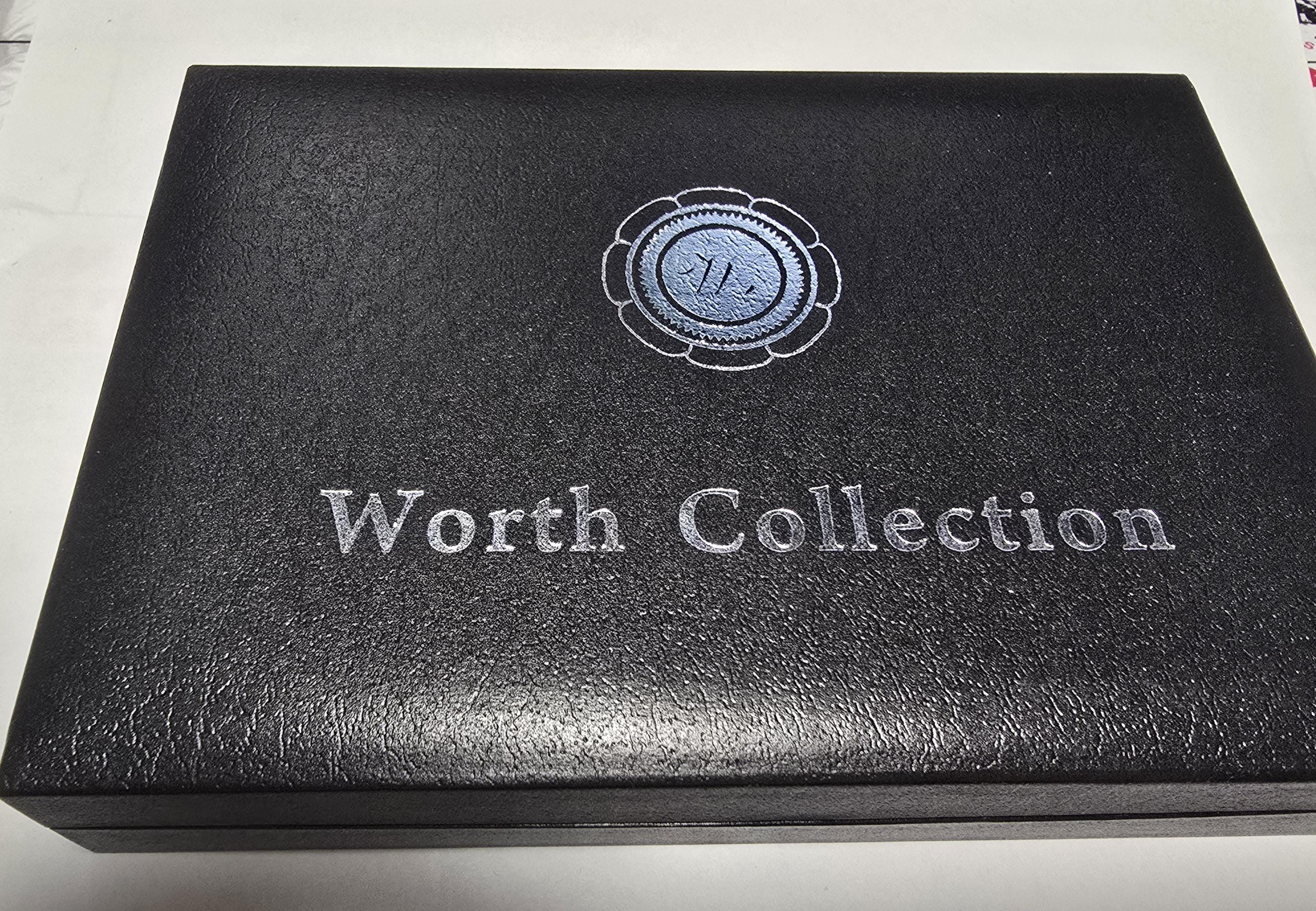 DINOSAUR - Silver Plated Fantasy Coin Set, with COA, Beautiful Coins and Design in a leather bound Case. Each Coin also in a cased holder.