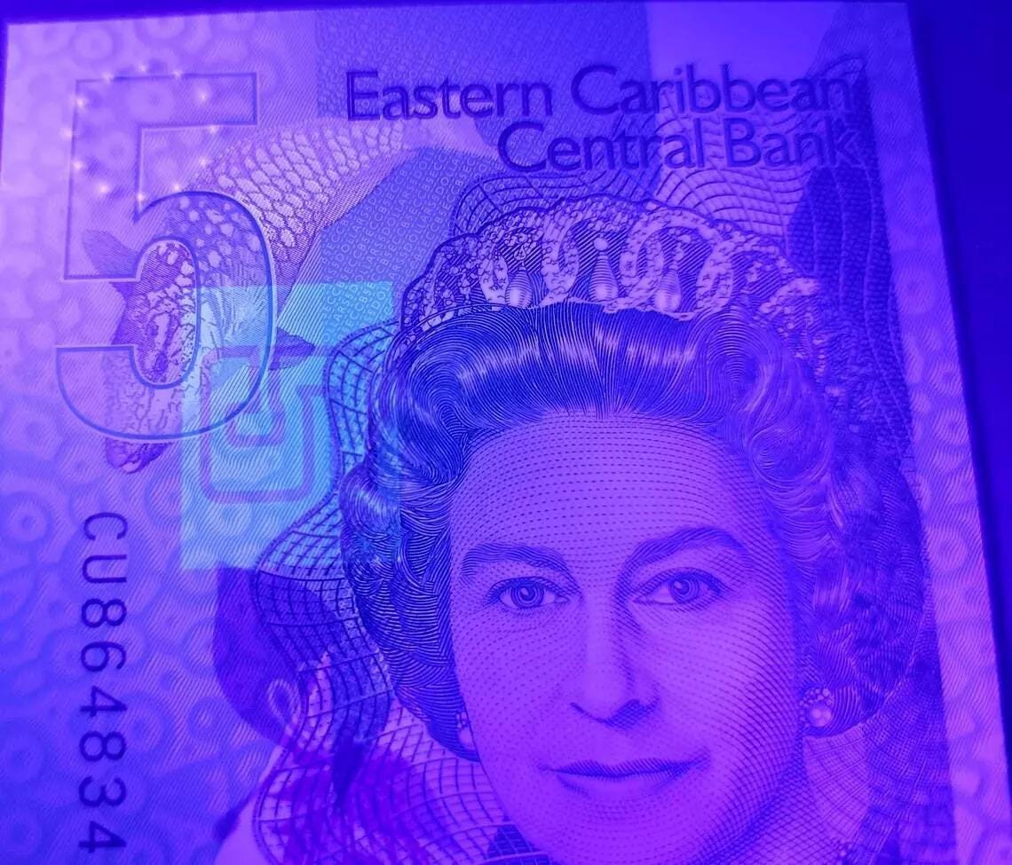 Eastern Caribbean Central Bank 5 Dollars; B-240a; UNCIRCULATED; 2021