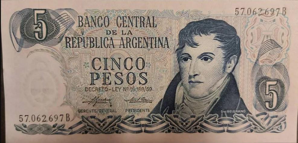Argentina 5 Pesos, P-294; UNCIRCULATED from 1974; Features a monument to the Flag at Rosario