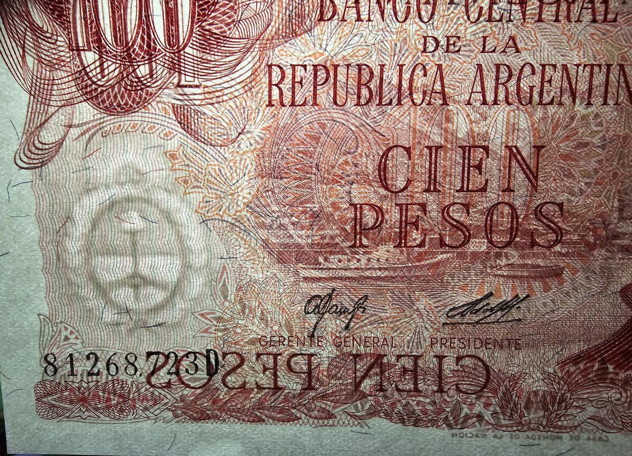 Argentina 100 Pesos, P-302b; UNCIRCULATED; 1976-78; features the coastline of Ushuaia