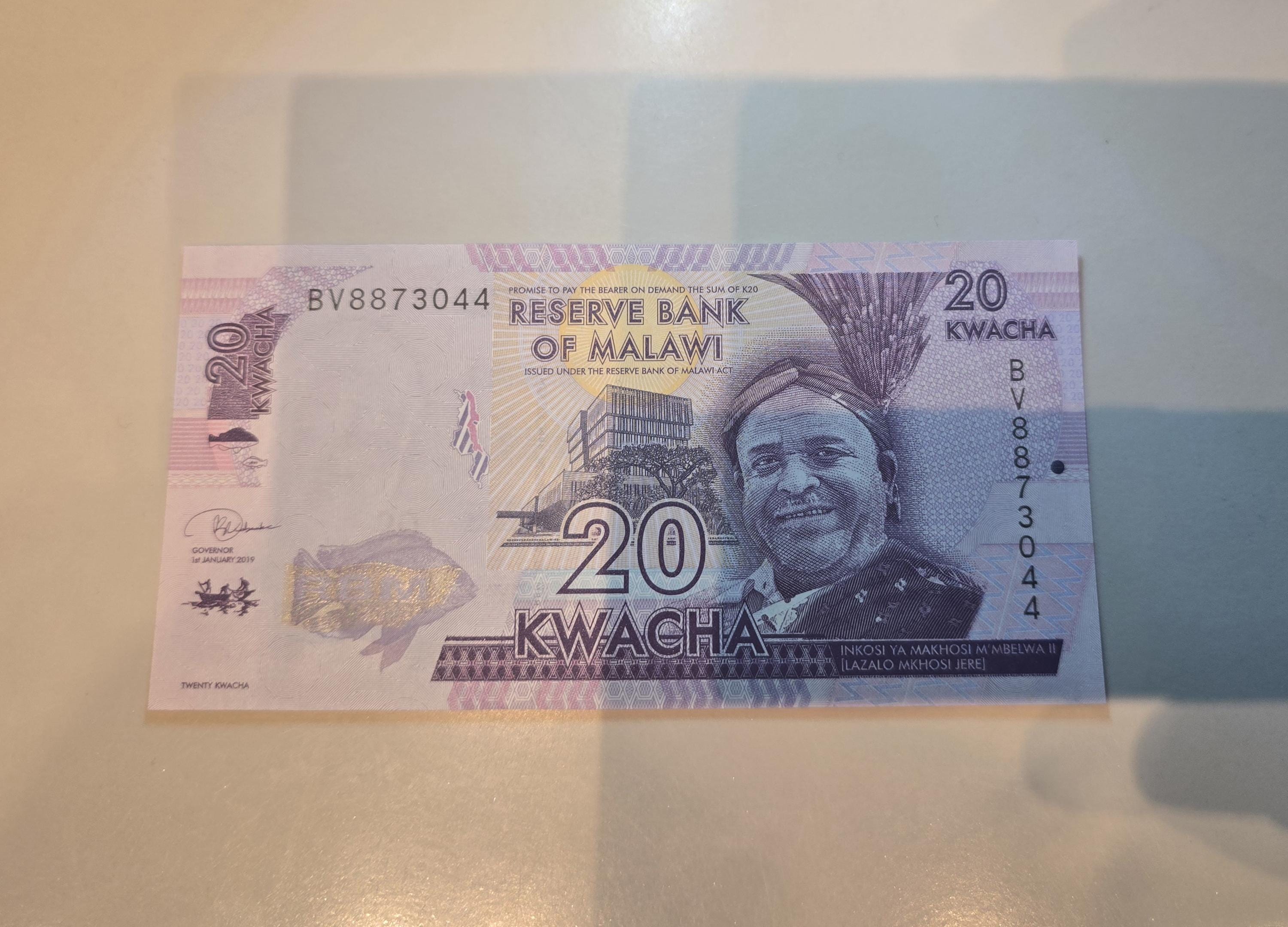 MALAWI 20 Kwacha, P-63e, UNCIRCULATED, 2019; features a School and Books