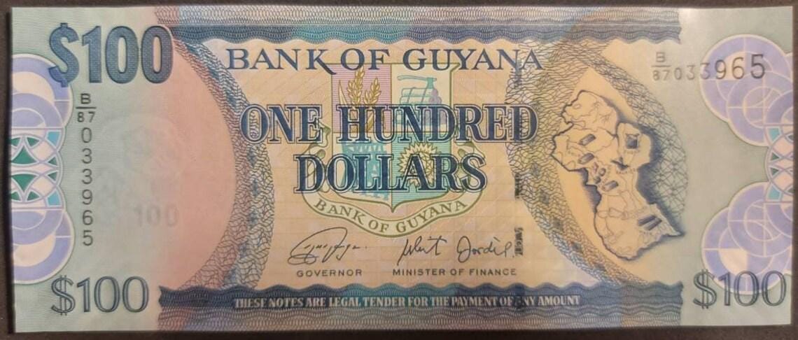 GUYANA 100 Dollars, B-114e, 2019, UNCIRCULATED; Cathedral; Map