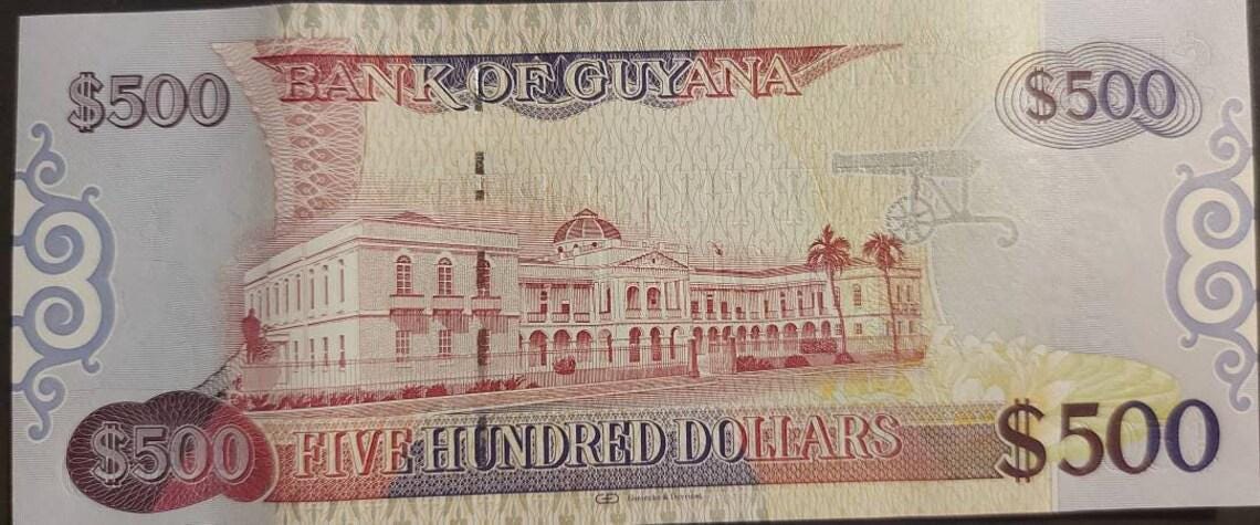 GUYANA 500 Dollars, P-37b, 2019, UNCIRCULATED; Features Map of Guyana