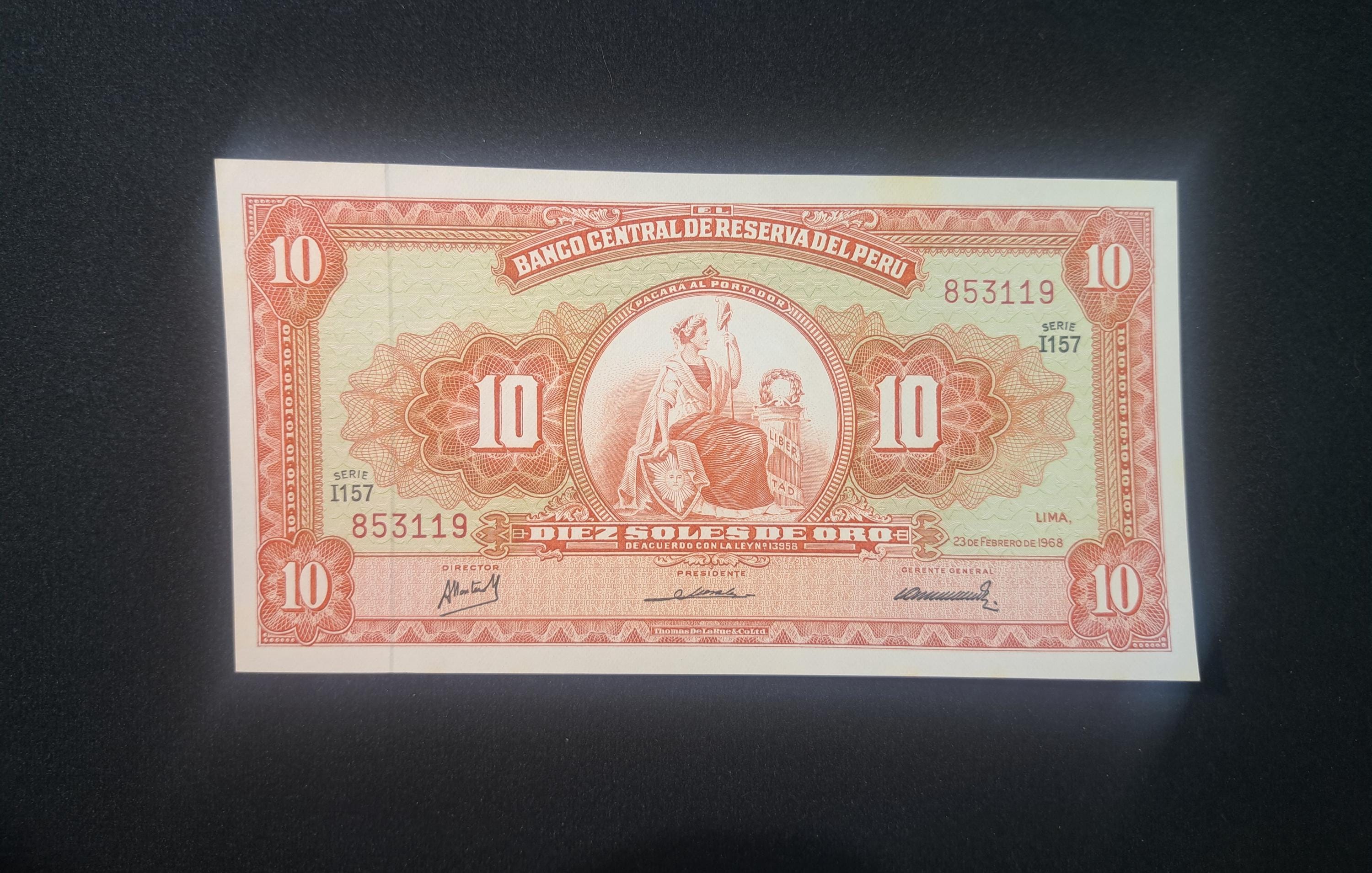 PERU 10 Soles de Oro, P-84, UNCIRCULATED, 1968; Featuring Liberty holding shield