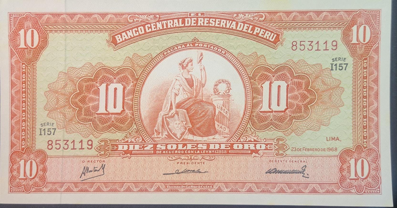 PERU 10 Soles de Oro, P-84, UNCIRCULATED, 1968; Featuring Liberty holding shield